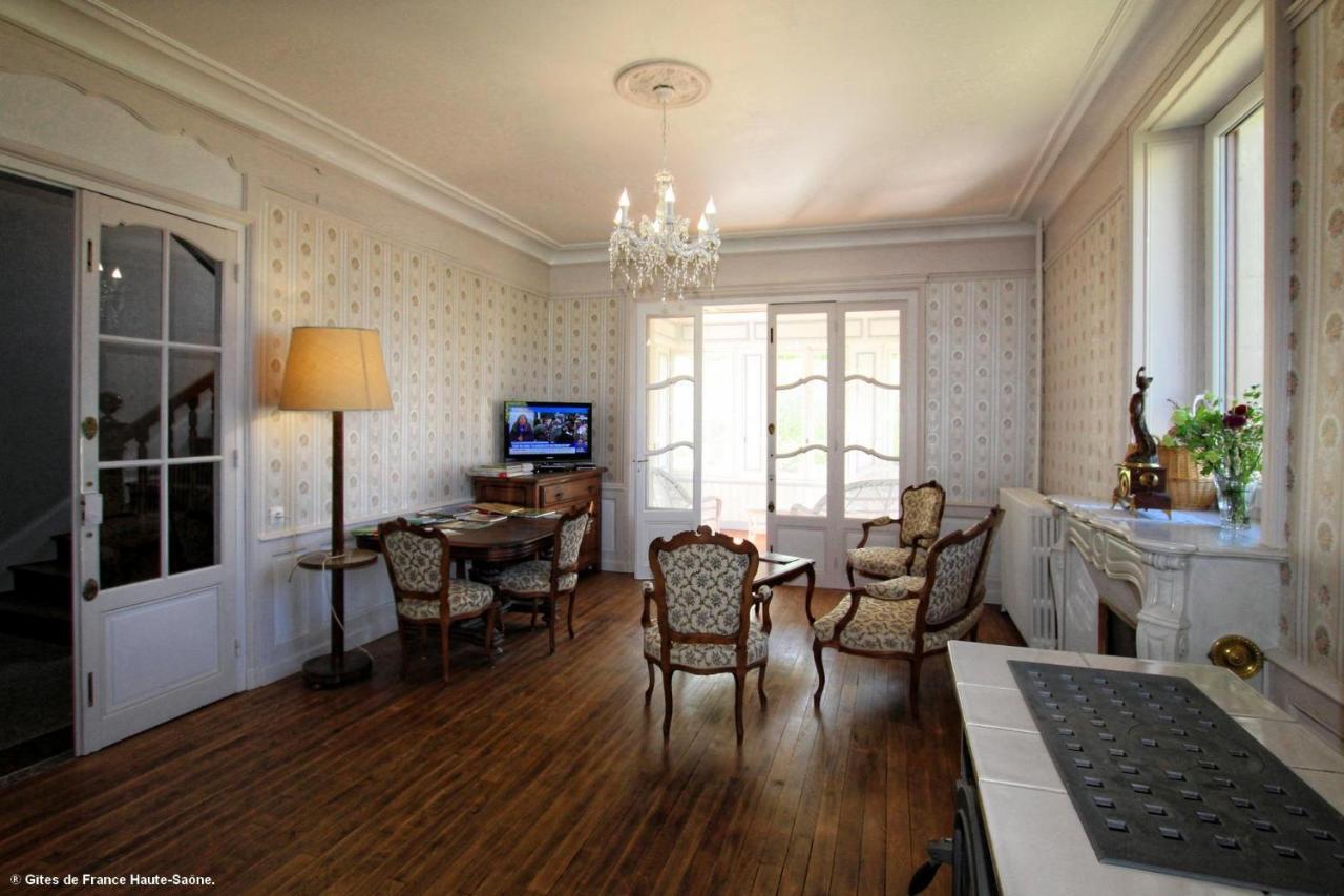 Au Fil Du Temps Bed and Breakfast Fougerolles-Saint-Valbert Eksteriør billede