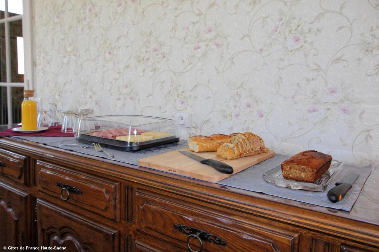 Au Fil Du Temps Bed and Breakfast Fougerolles-Saint-Valbert Eksteriør billede